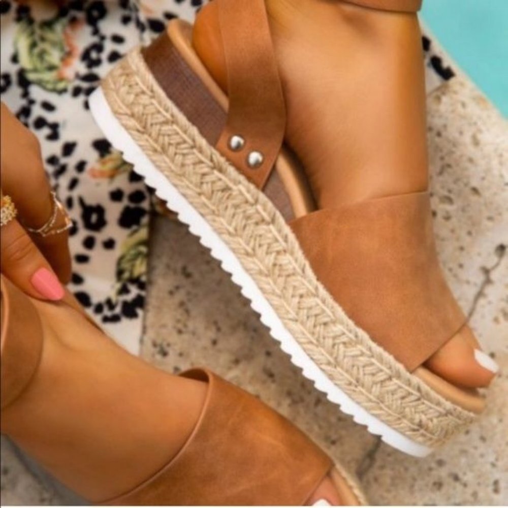 !! NEW !! Platform Espadrille Sandals in Camel - Picture 4 of 8